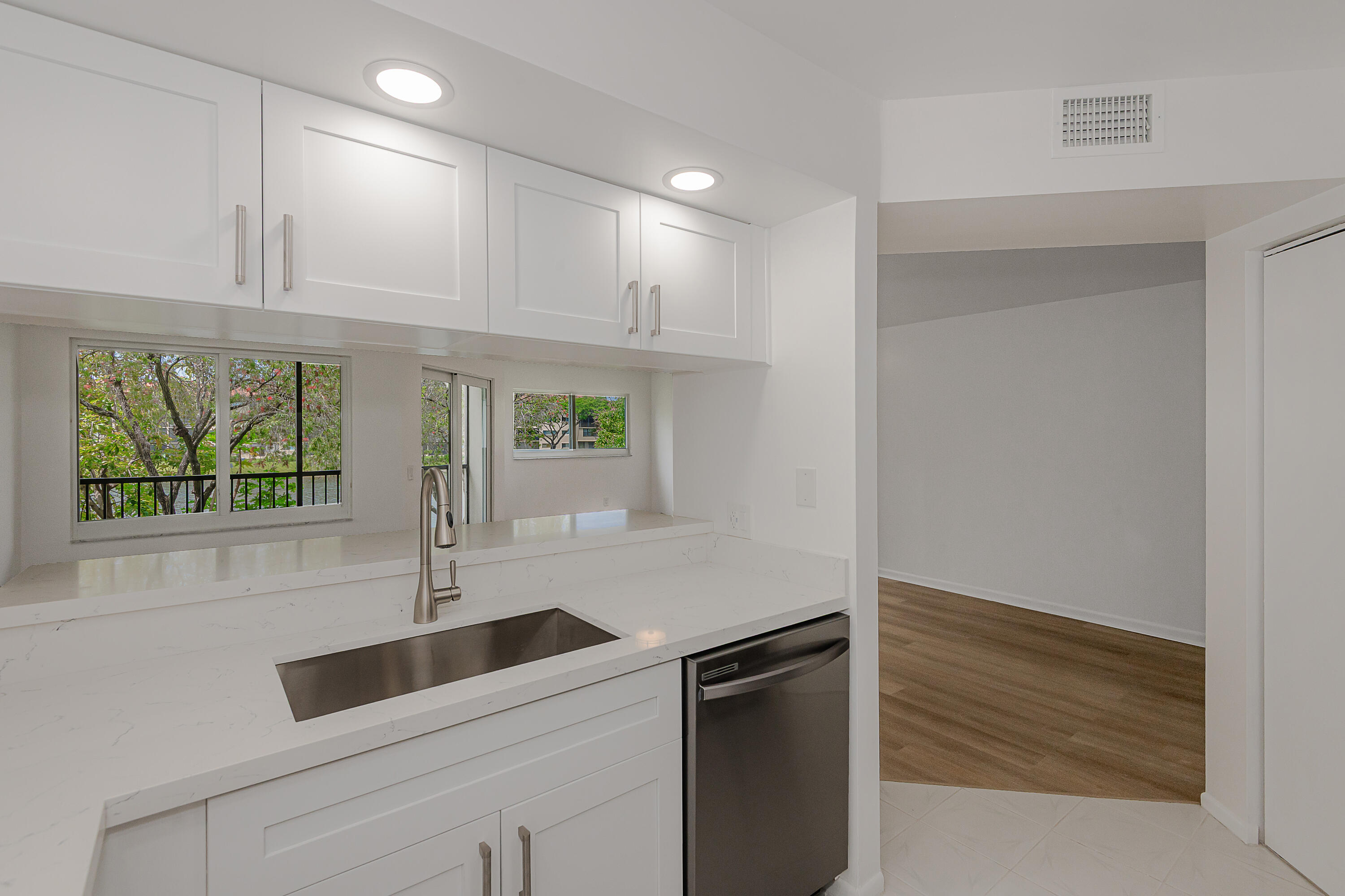 SUFFOLK 1 - Residential