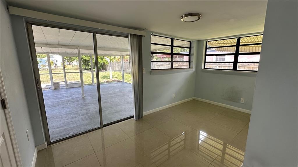 South Hollywood Amd 4-10 - Residential Lease