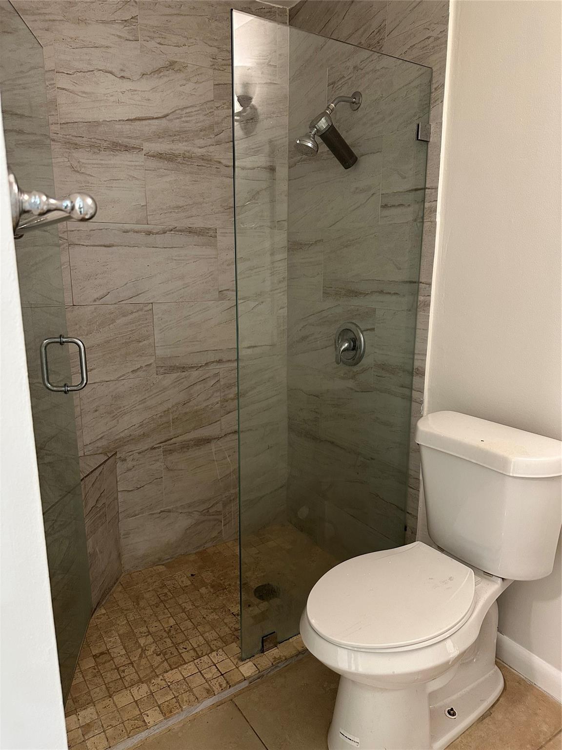 South Hollywood Amd 4-10 - Residential Lease