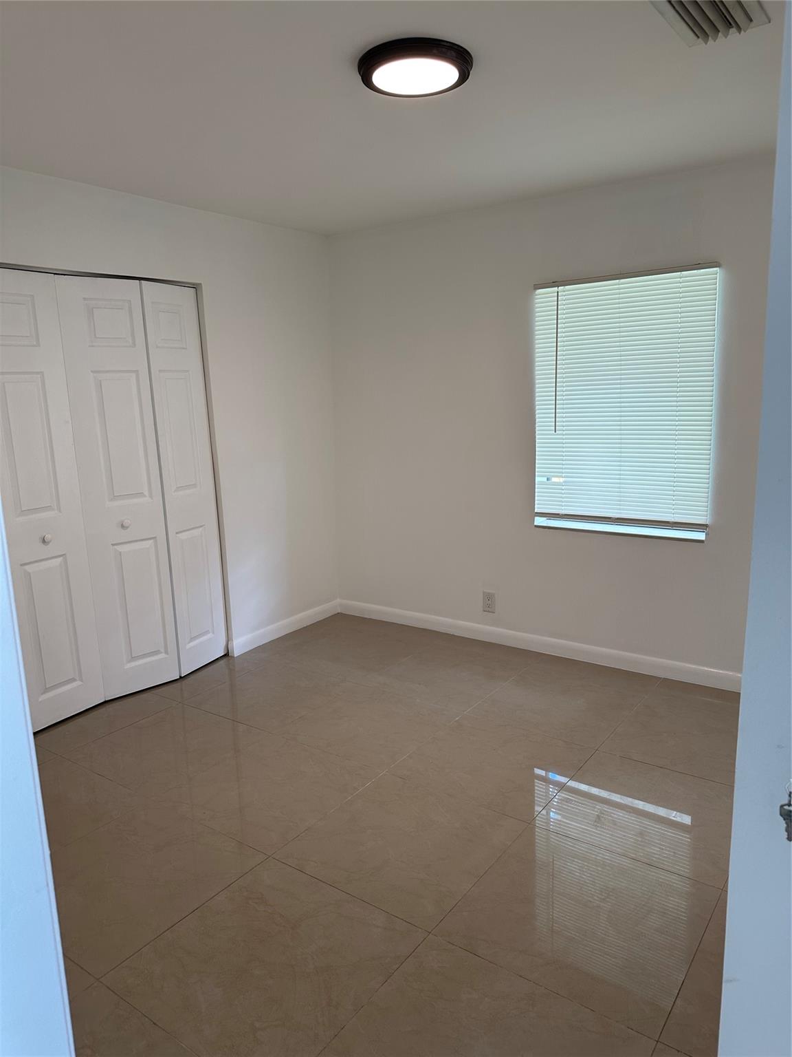 South Hollywood Amd 4-10 - Residential Lease