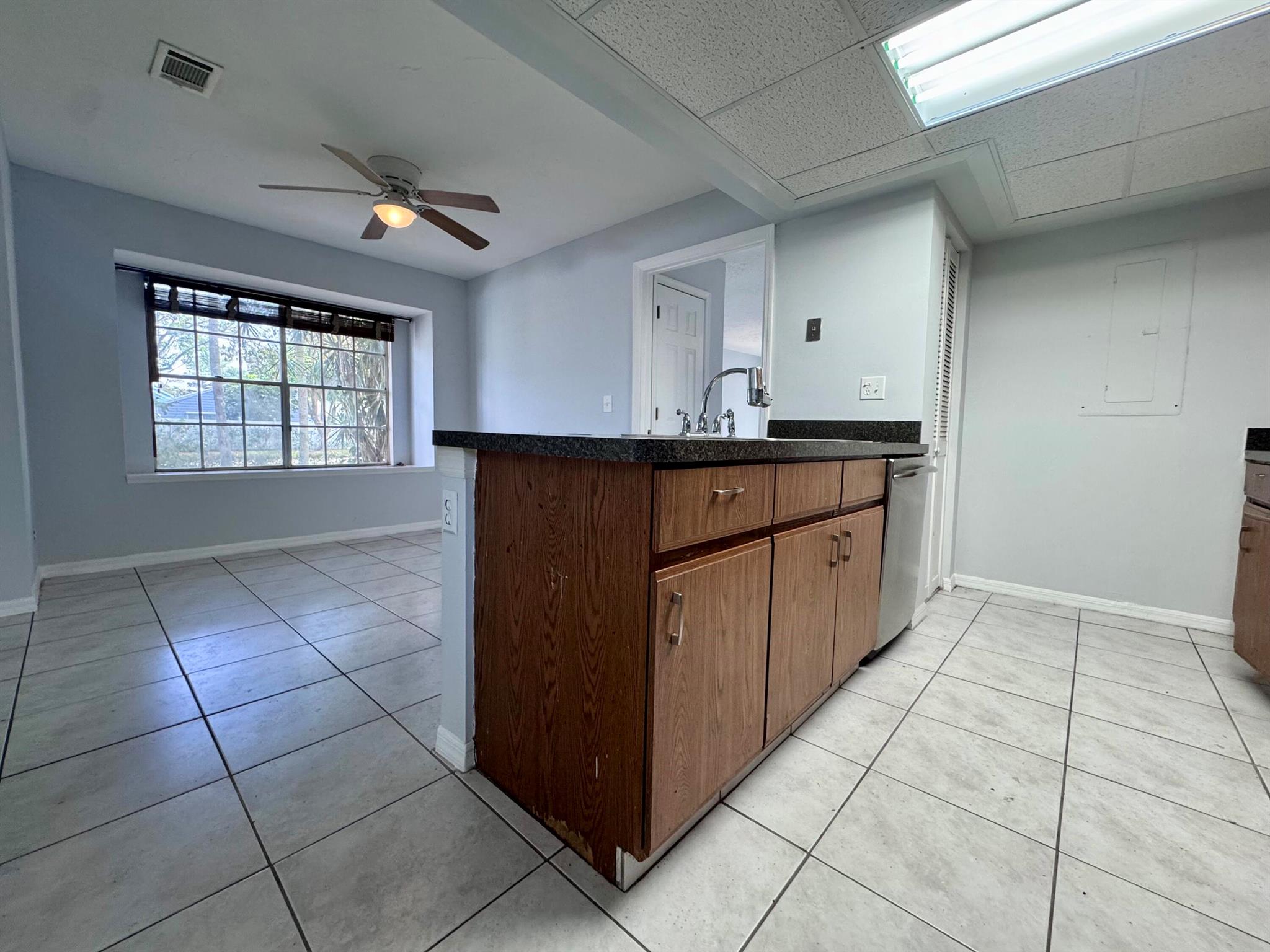 VICTORIA WOODS 2 - Residential Lease