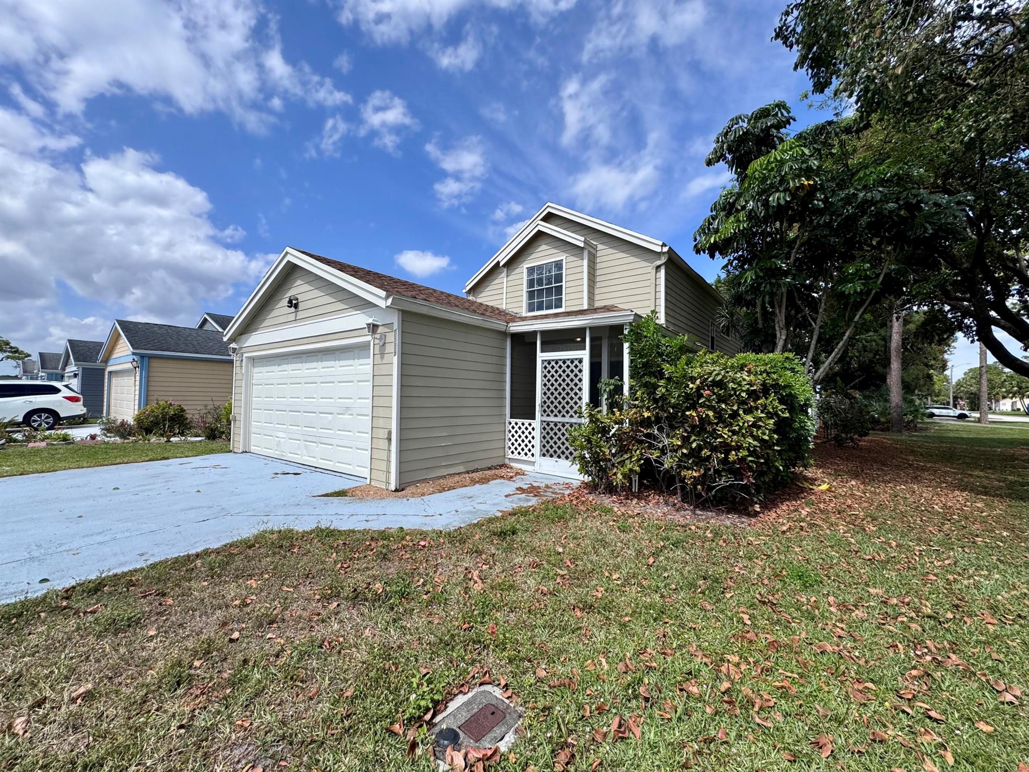 VICTORIA WOODS 2 - Residential Lease