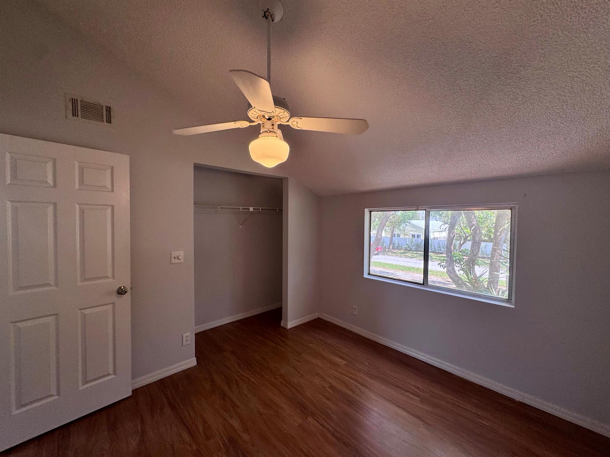 VICTORIA WOODS 2 - Residential Lease