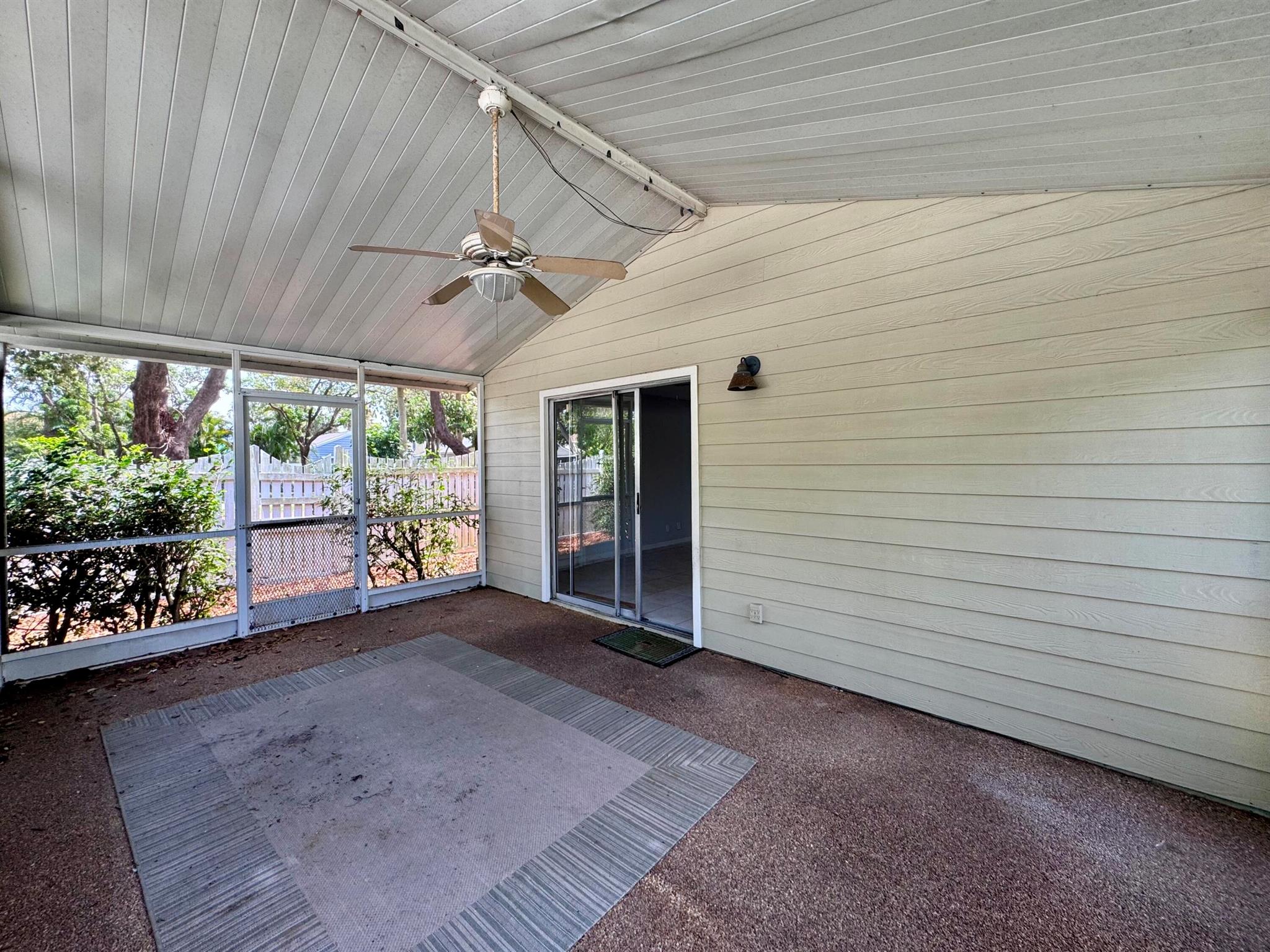 VICTORIA WOODS 2 - Residential Lease