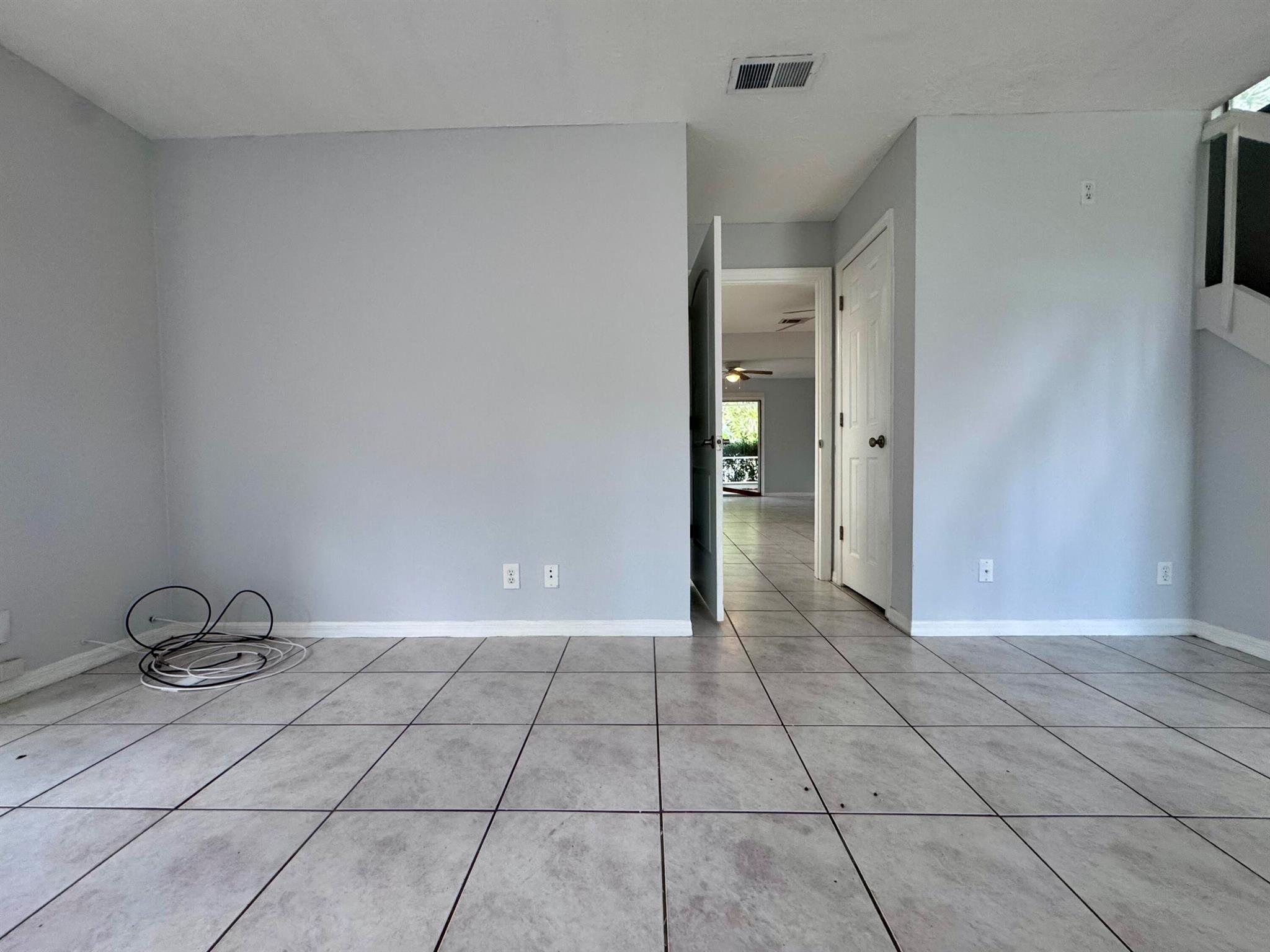 VICTORIA WOODS 2 - Residential Lease