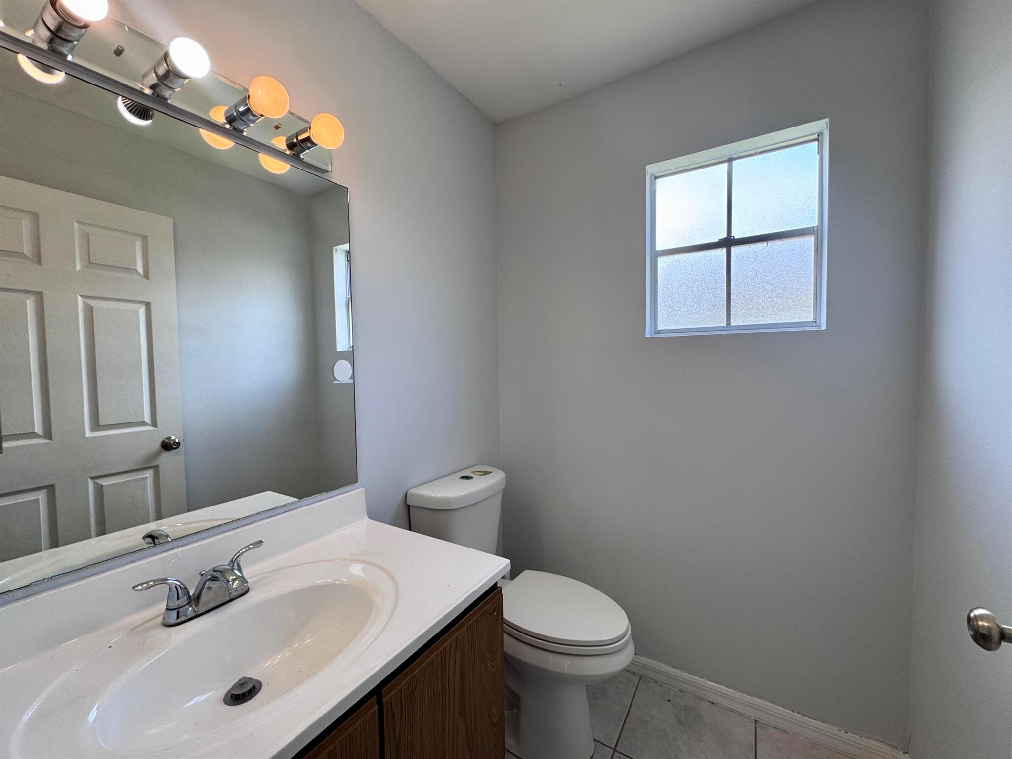 VICTORIA WOODS 2 - Residential Lease