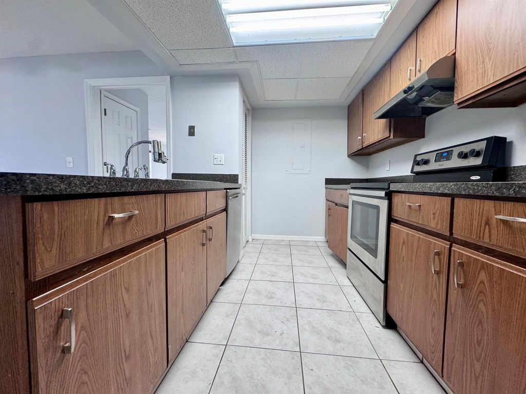 Photo of 5889 Snowdrop Way, West Palm Beach, FL 33415 (MLS # R11068303)