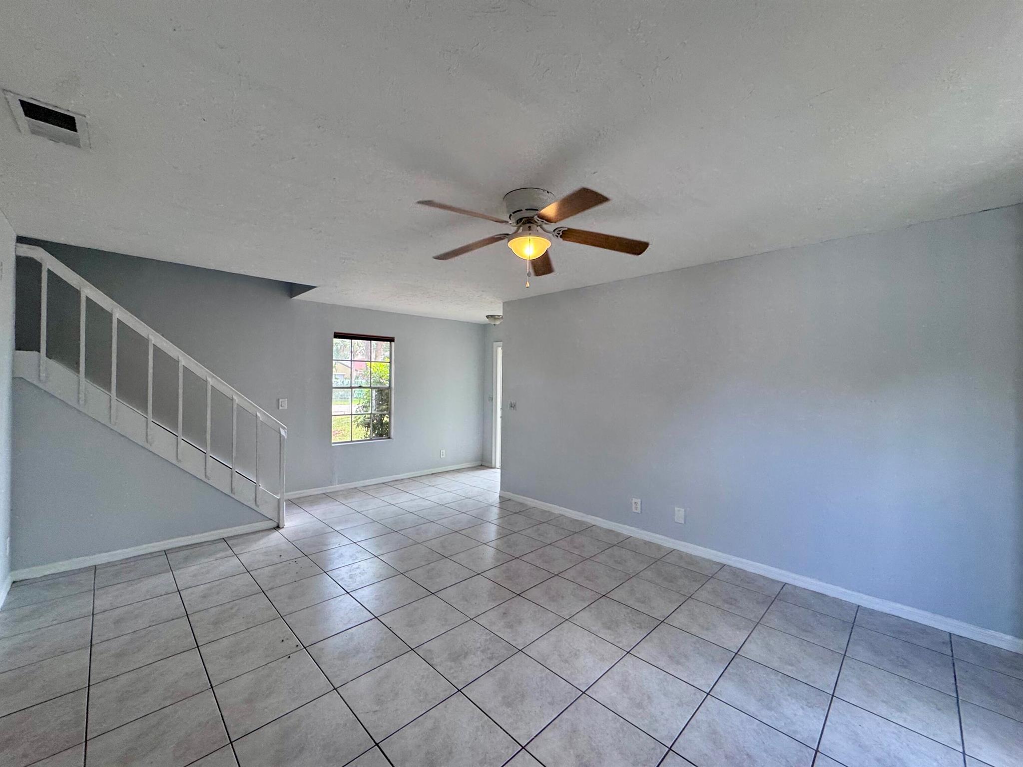 VICTORIA WOODS 2 - Residential Lease