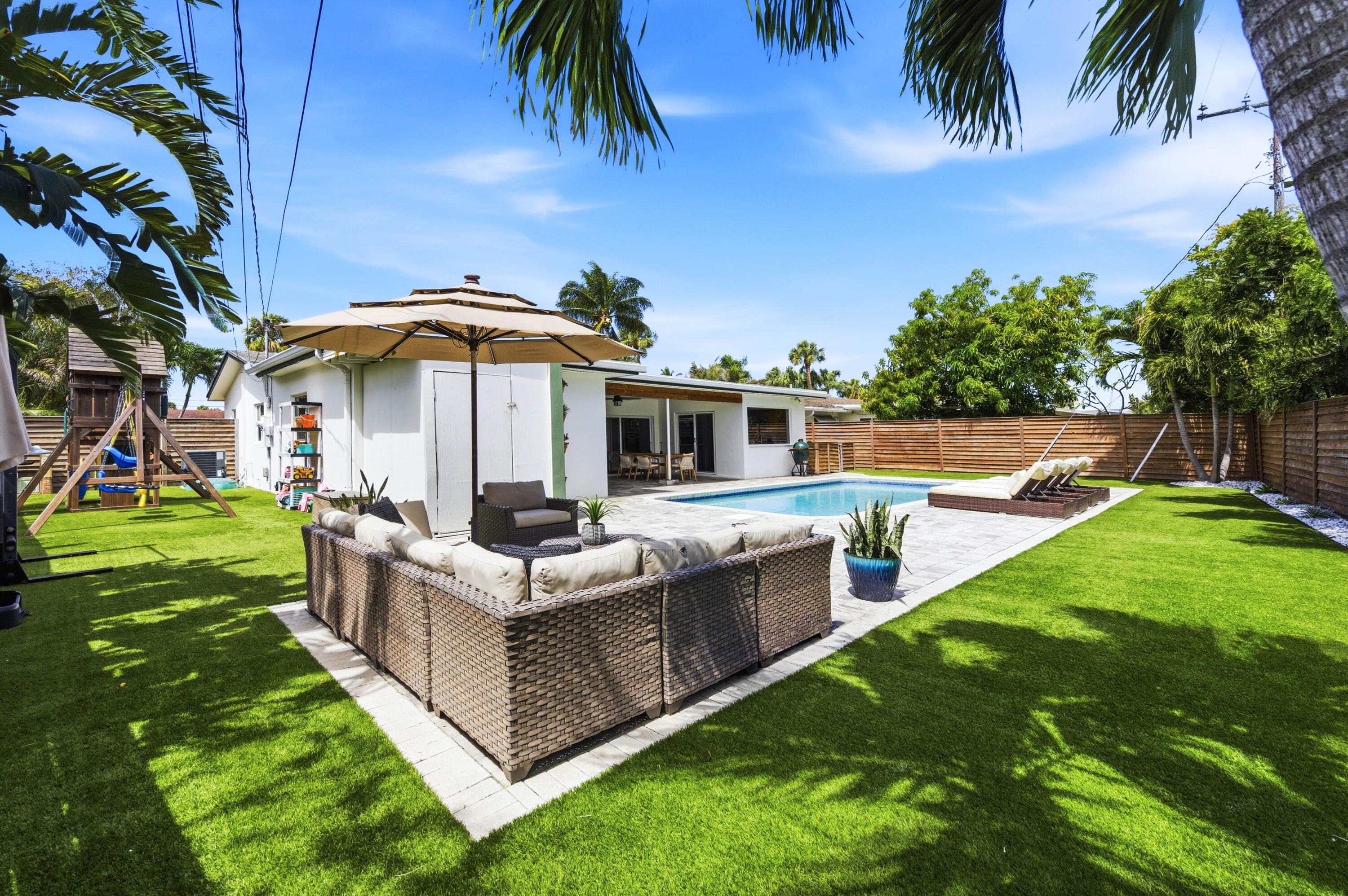 PALM BEACH GARDENS 3 - Residential