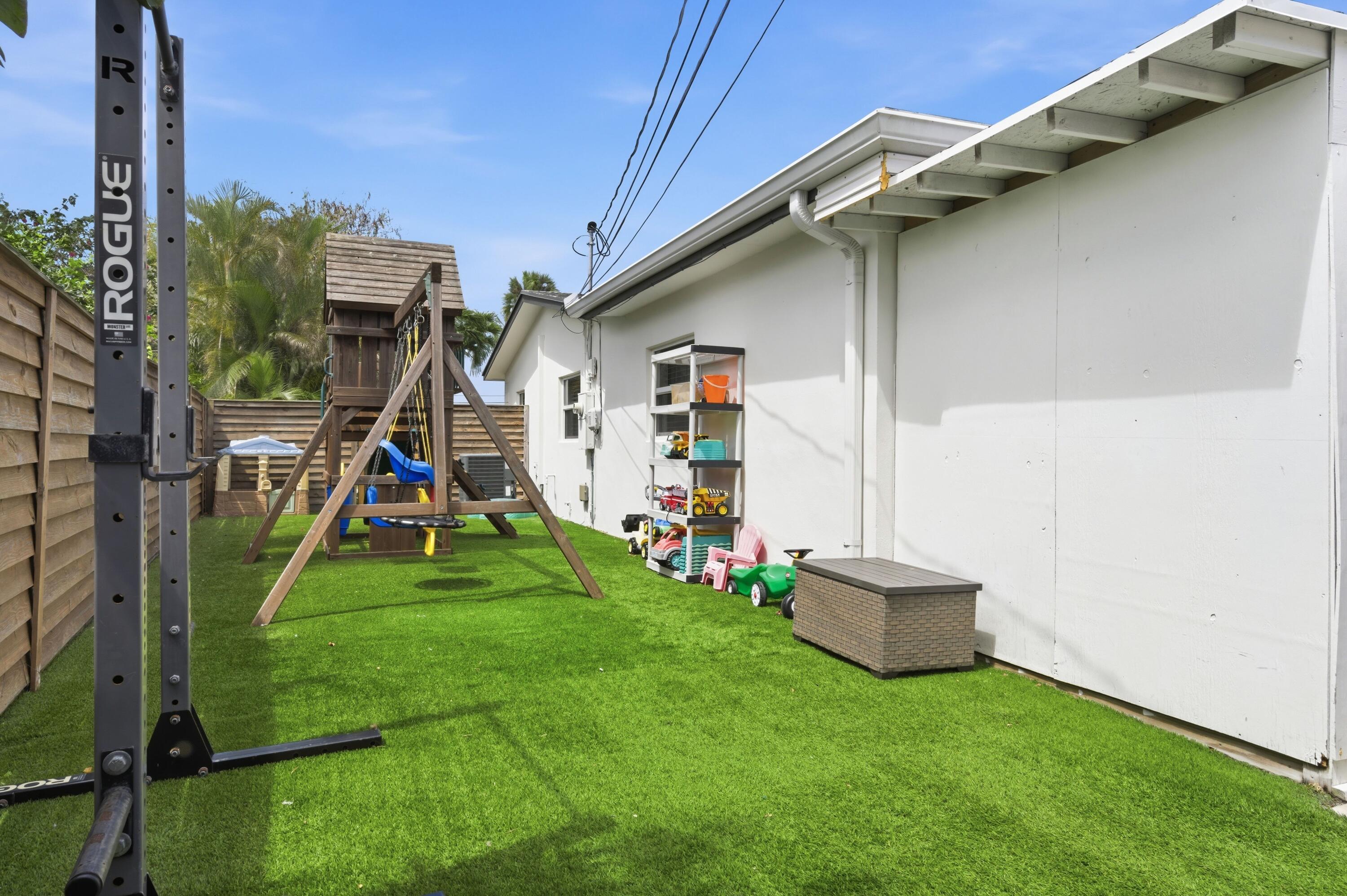 PALM BEACH GARDENS 3 - Residential