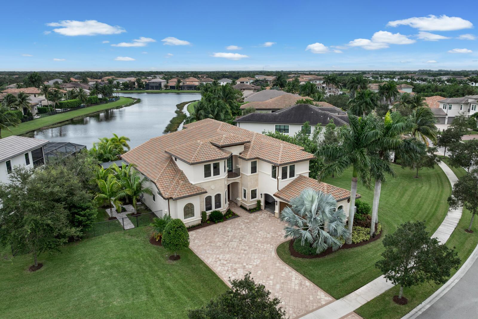 Seven Bridges - Residential