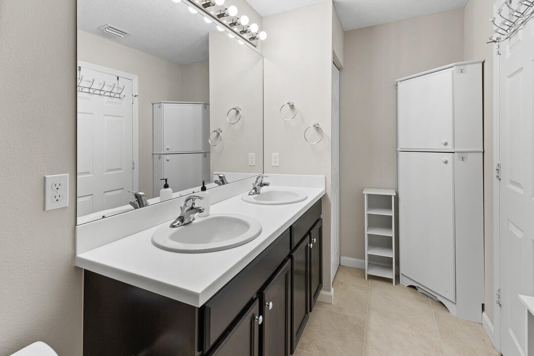 PORT ST LUCIE SECTION 19 - Residential