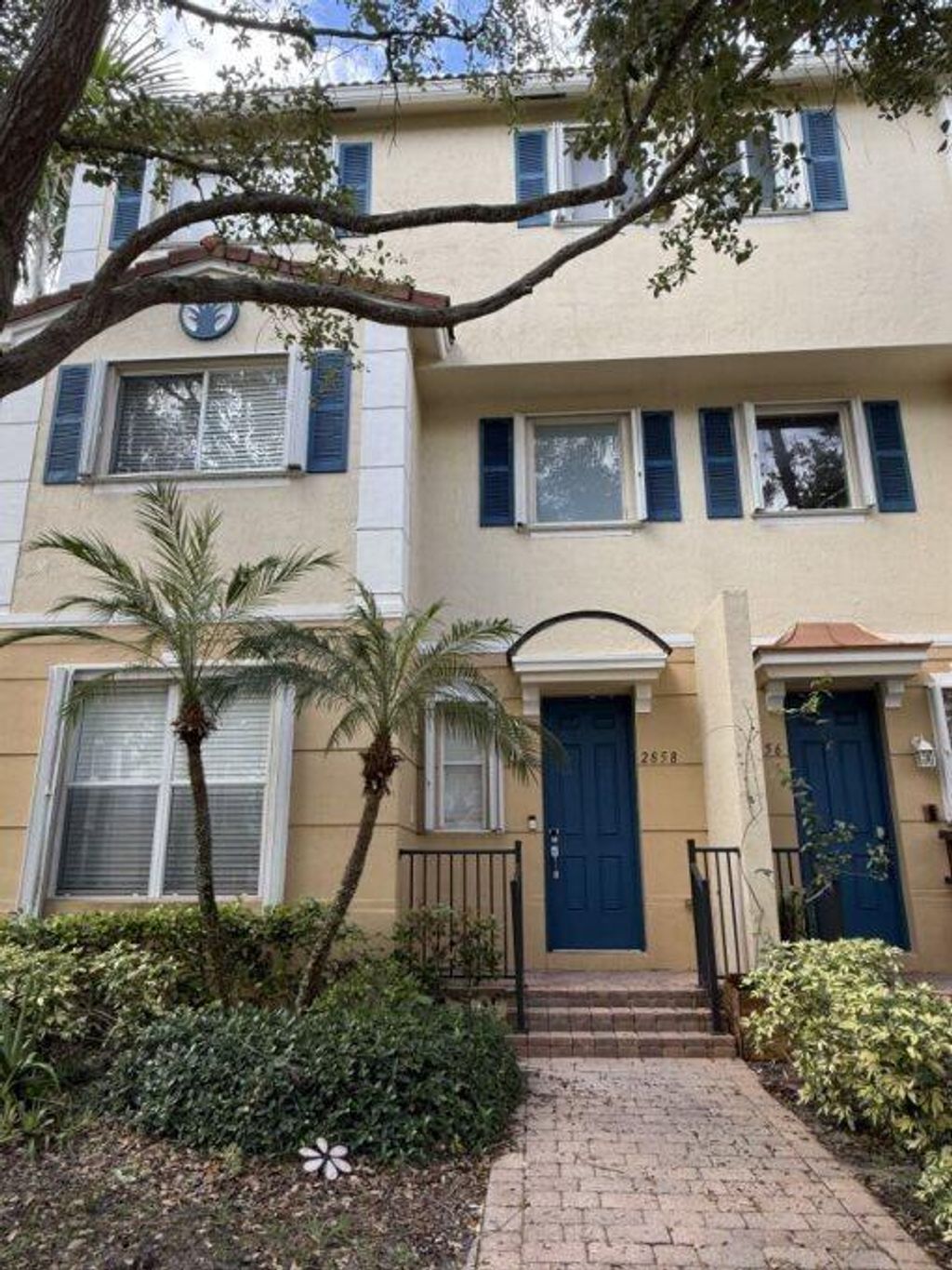 Photo of 2858 S Oasis Drive #2858, Boynton Beach, FL 33426 (MLS # B26008547)