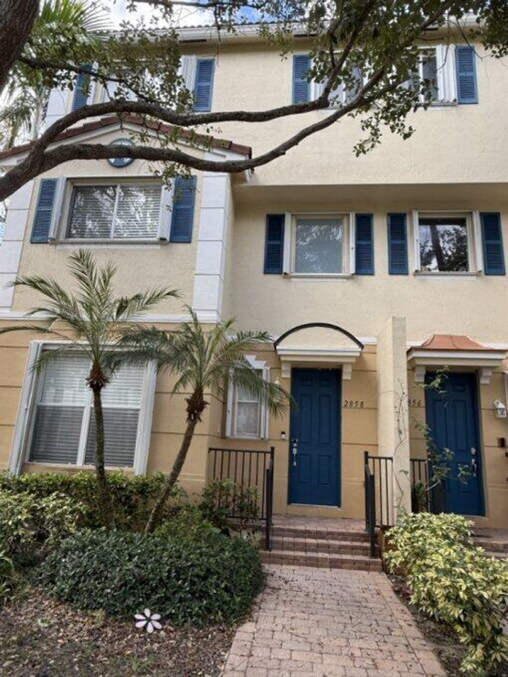 Photo of 2858 S Oasis Drive #2858, Boynton Beach, FL 33426 (MLS # B26008547)