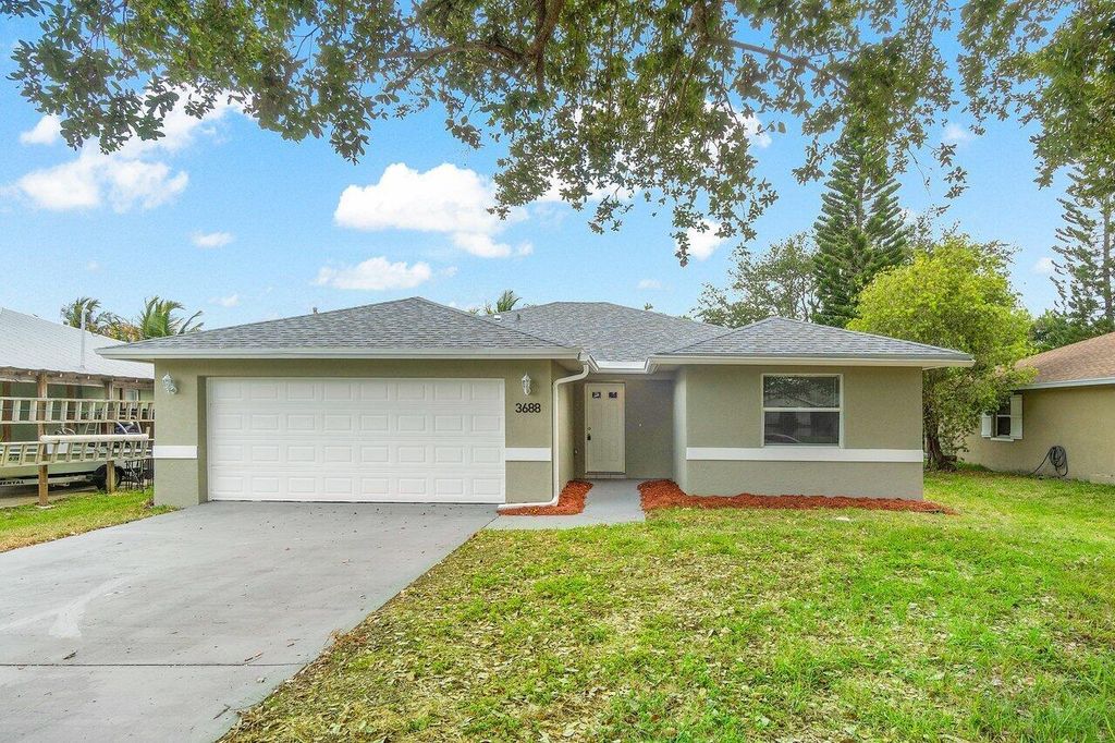 Photo of 3688 SE Upper Street, Stuart, FL 34997 (MLS # R10990208)