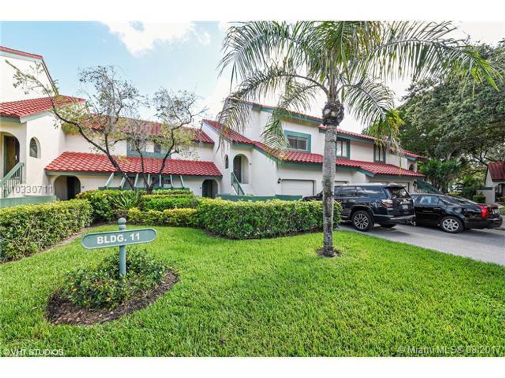 Photo of 11 E Lexington Lane #G, Palm Beach Gardens, FL 33418 (MLS # R10943909)