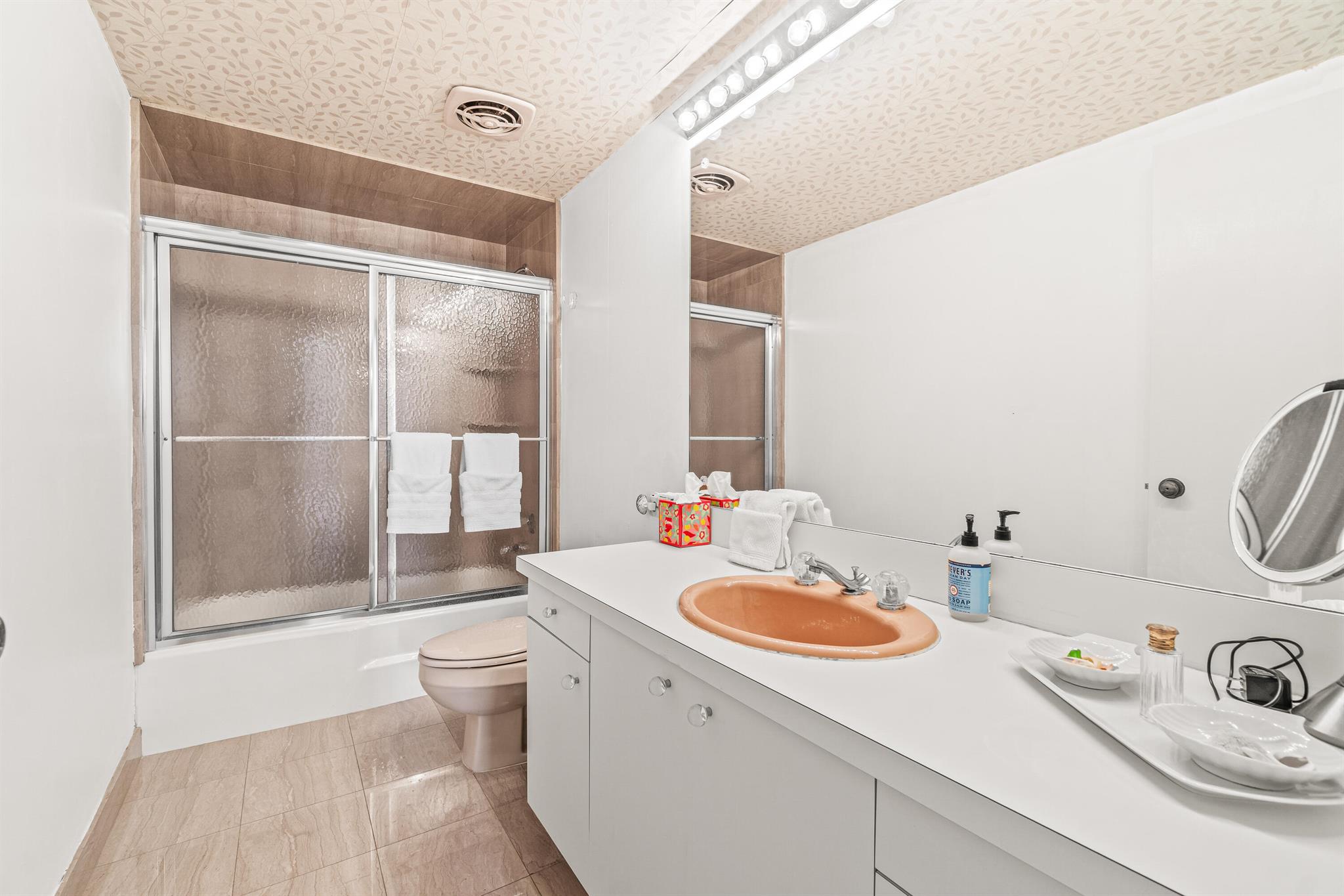 HARBOUR HOUSE - Residential