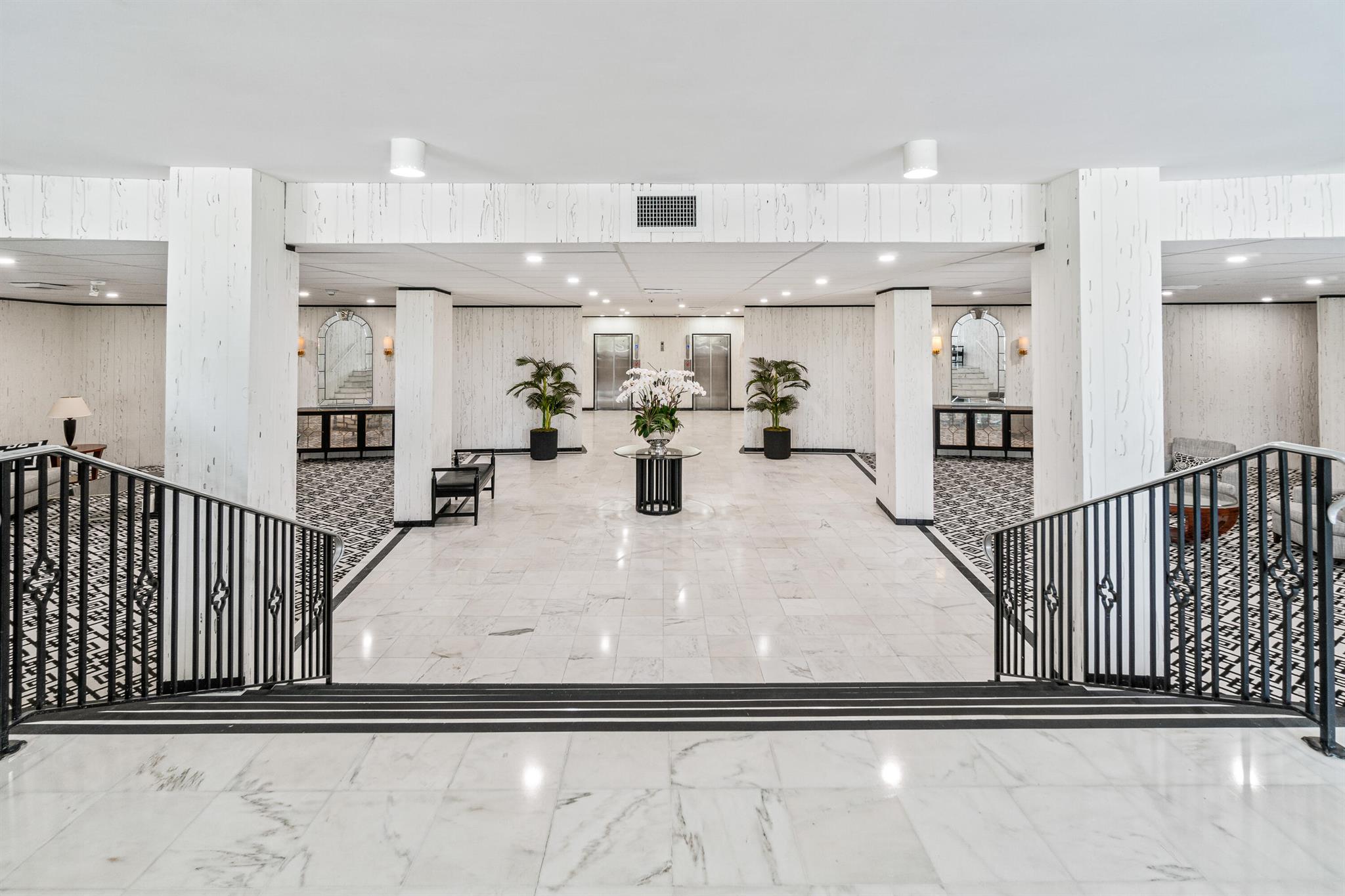 HARBOUR HOUSE - Residential