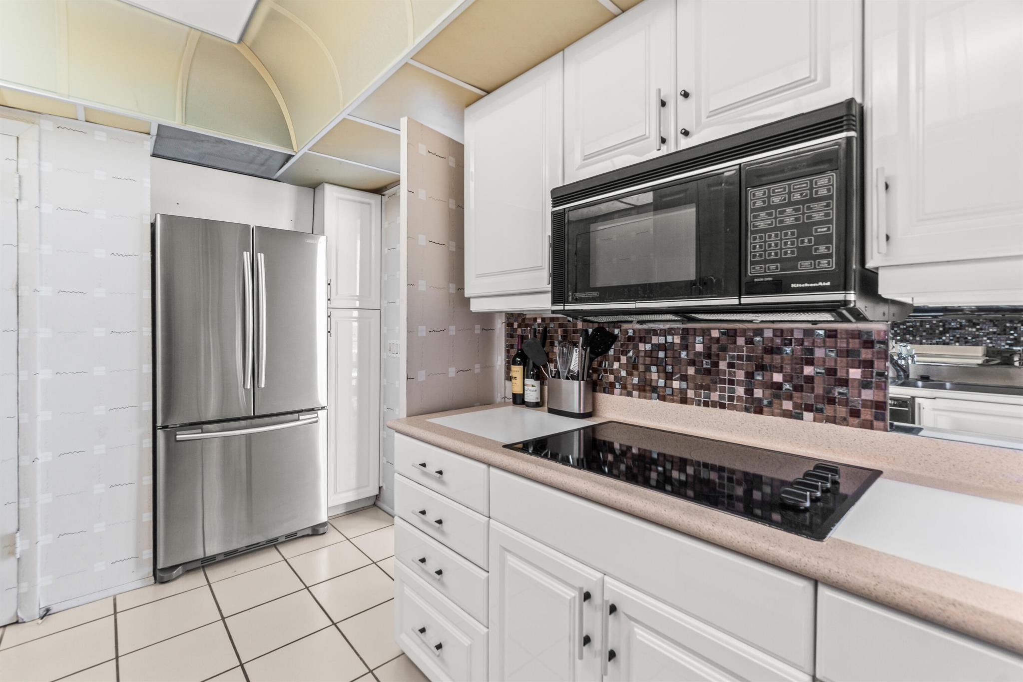 HARBOUR HOUSE - Residential