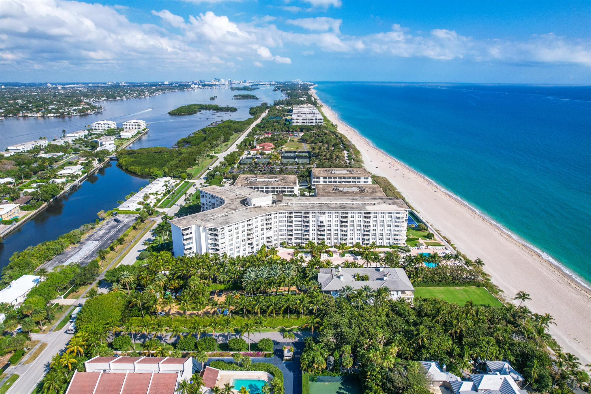 HARBOUR HOUSE - Residential