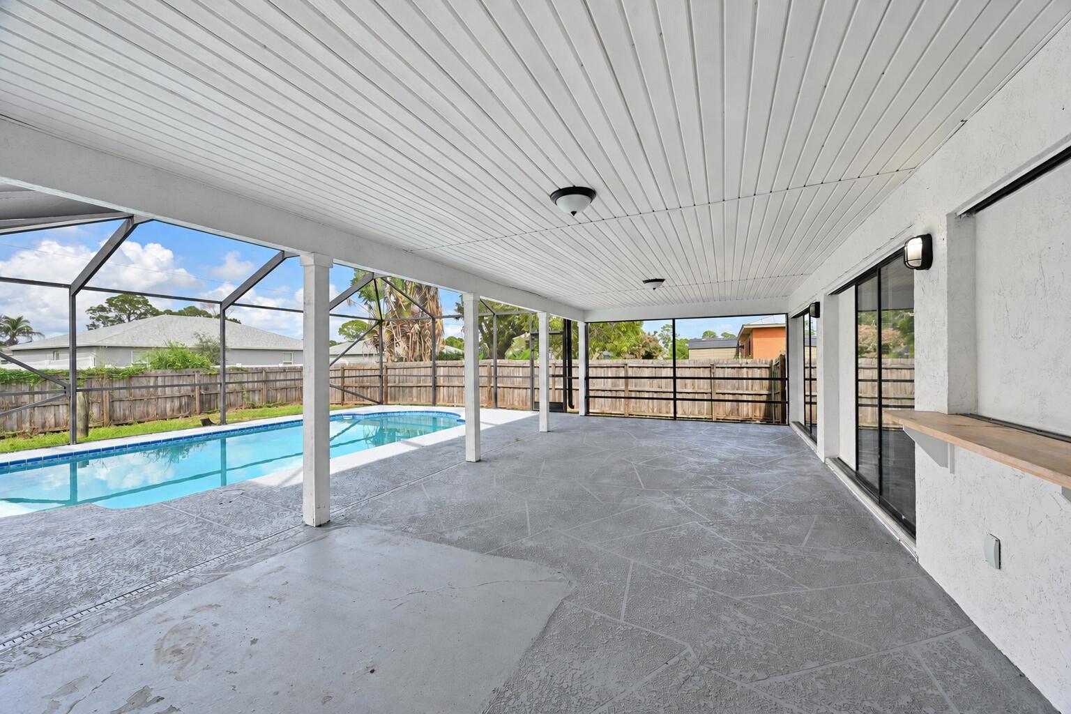 441 SE Guava Terrace