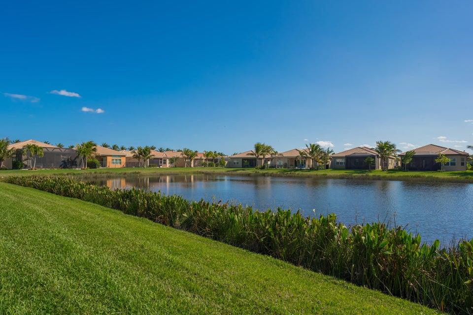 VALENCIA COVE AGR PUD PL 8 - Residential