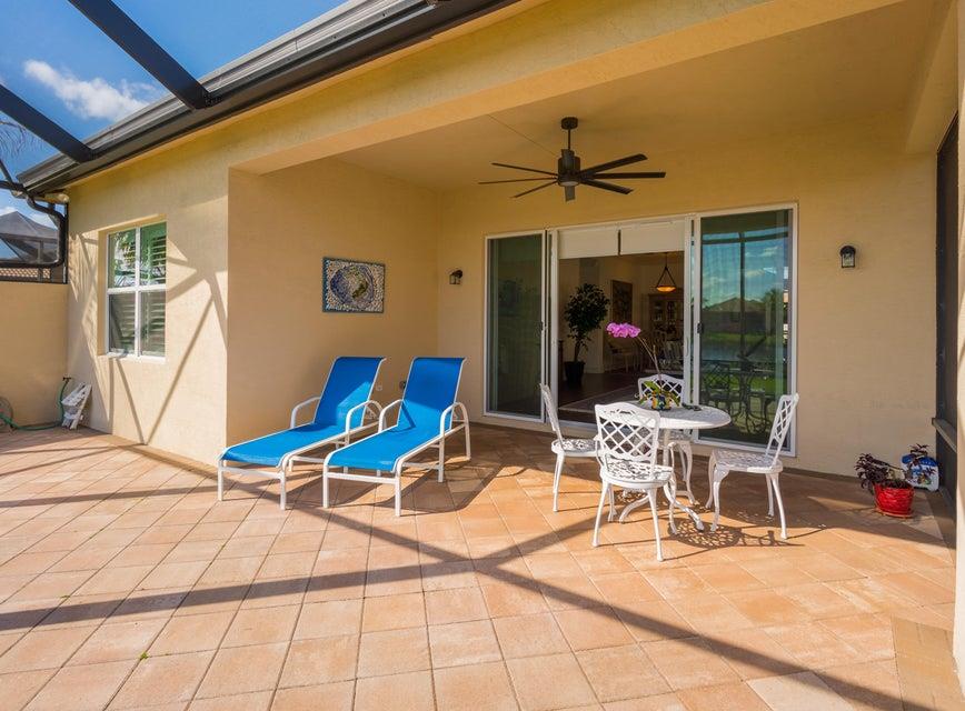 VALENCIA COVE AGR PUD PL 8 - Residential