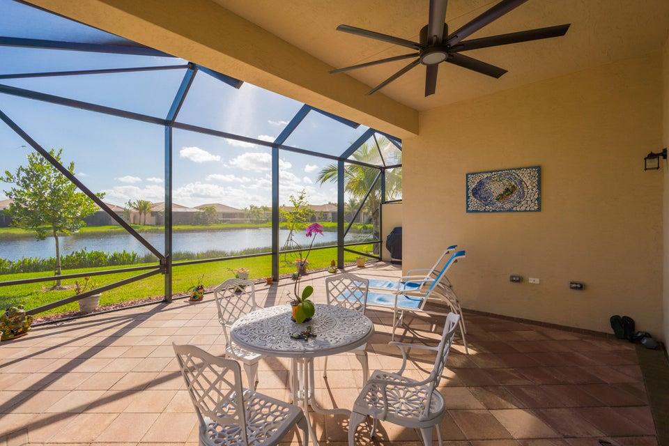 VALENCIA COVE AGR PUD PL 8 - Residential