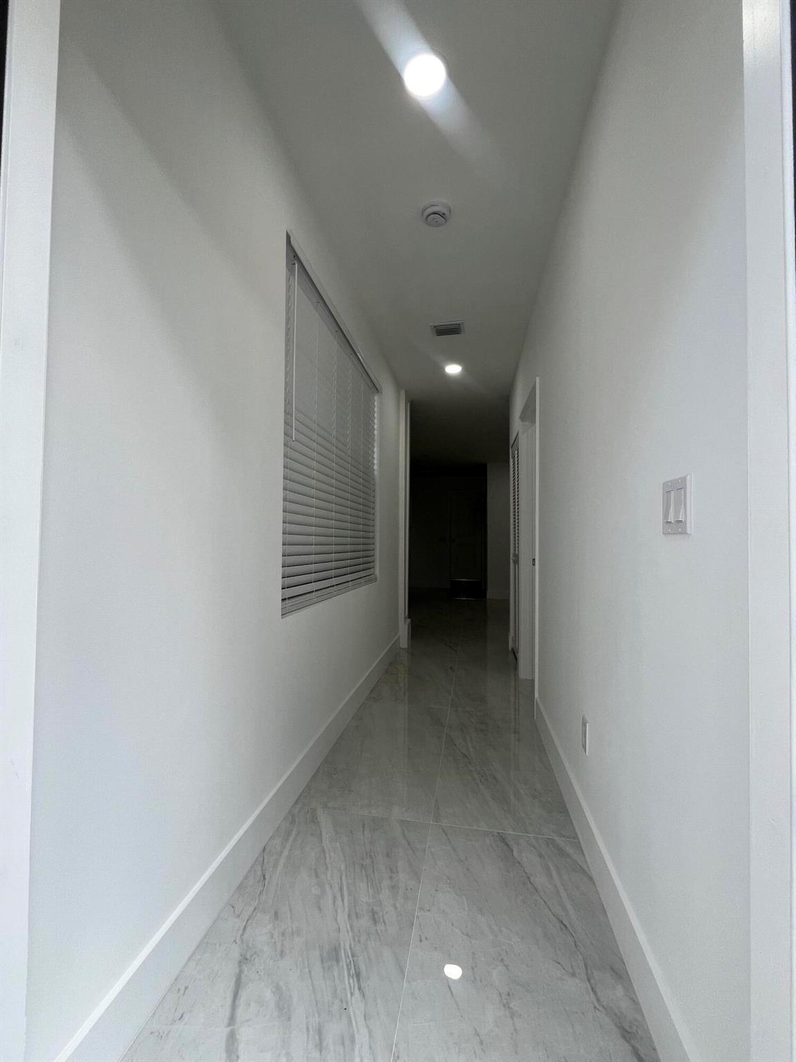 MILITARY PARK DIEKHANS AD - Residential Lease