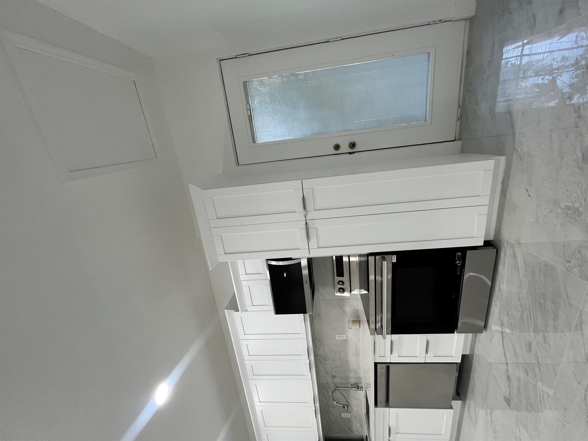 MILITARY PARK DIEKHANS AD - Residential Lease