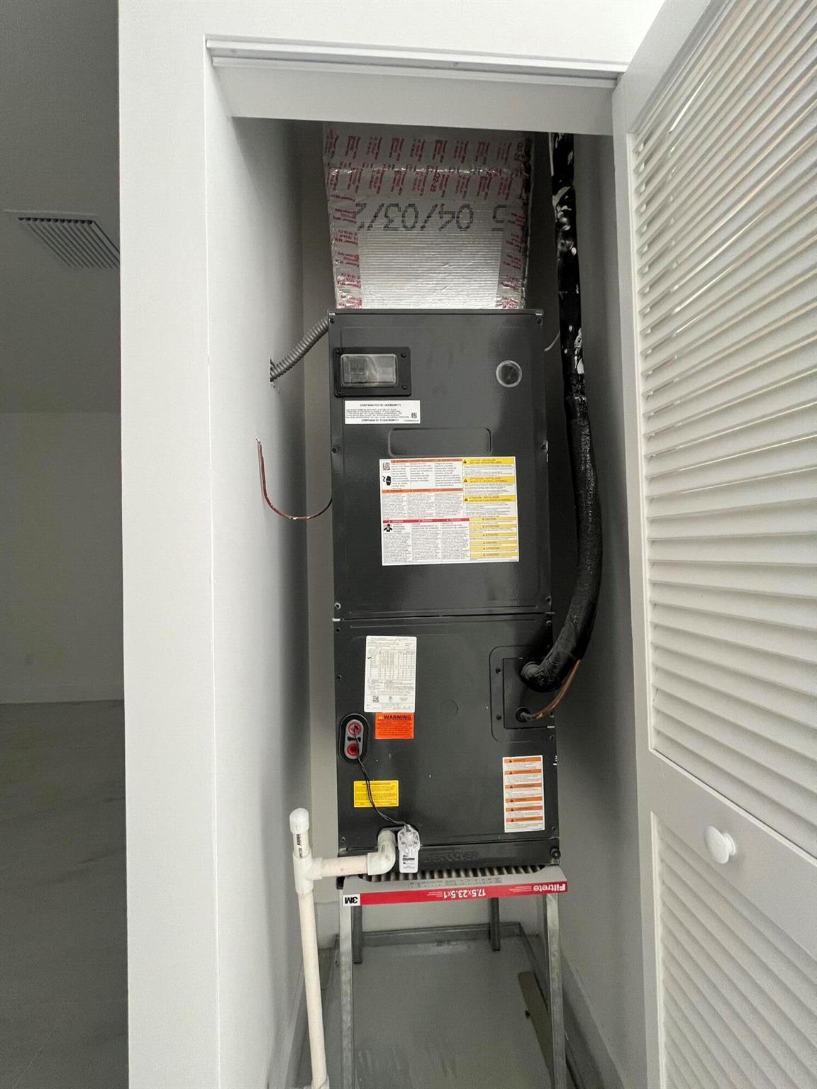 MILITARY PARK DIEKHANS AD - Residential Lease