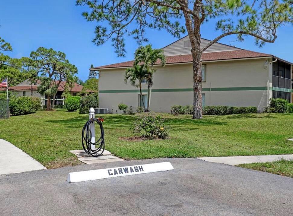 CHASEWOOD OF JUPITER COND - Residential