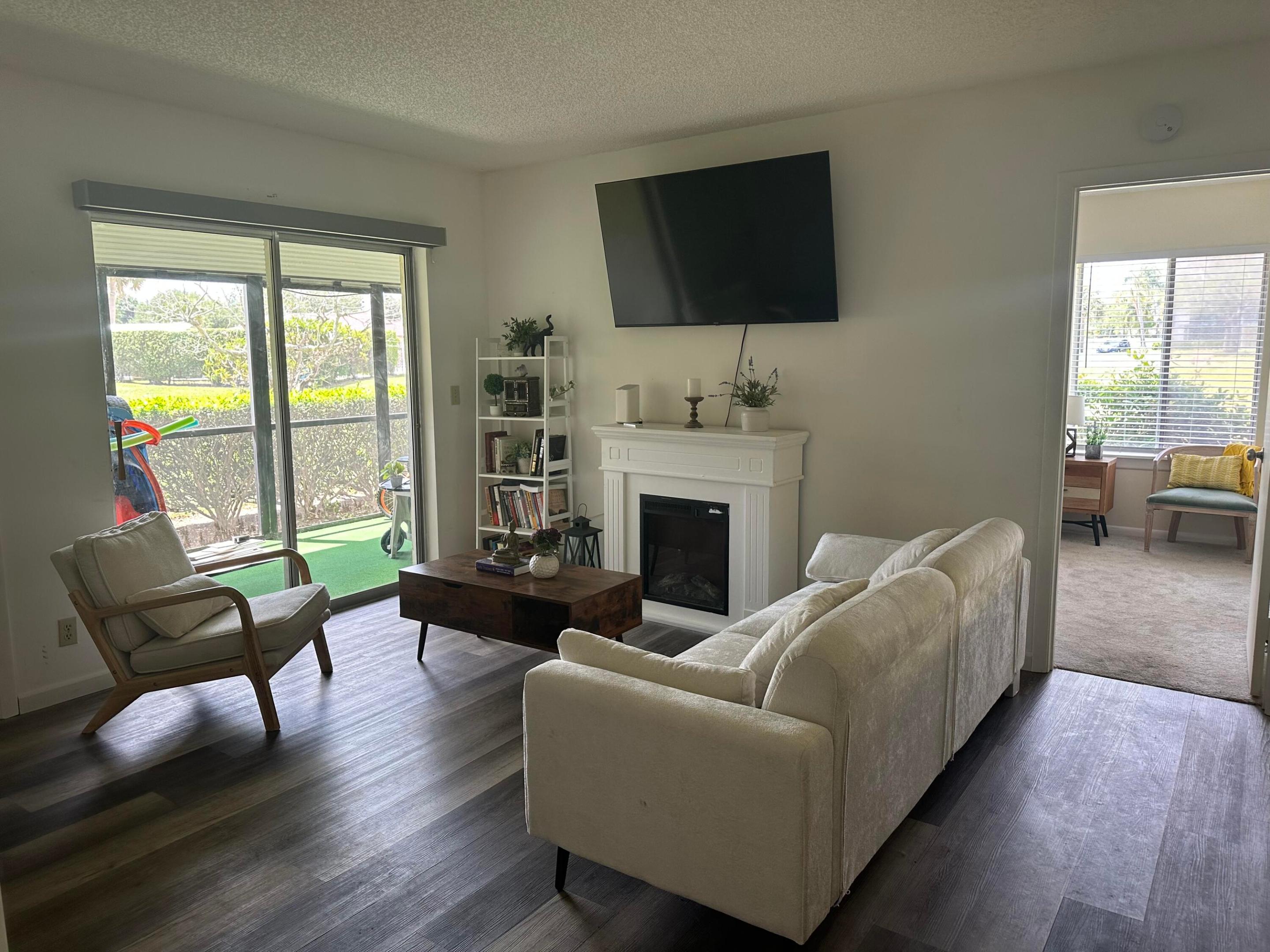 CHASEWOOD OF JUPITER CONDO - Residential