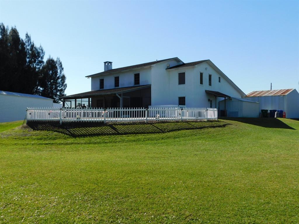 COUNTRY CLUB RANCHES SEC 3 - Residential