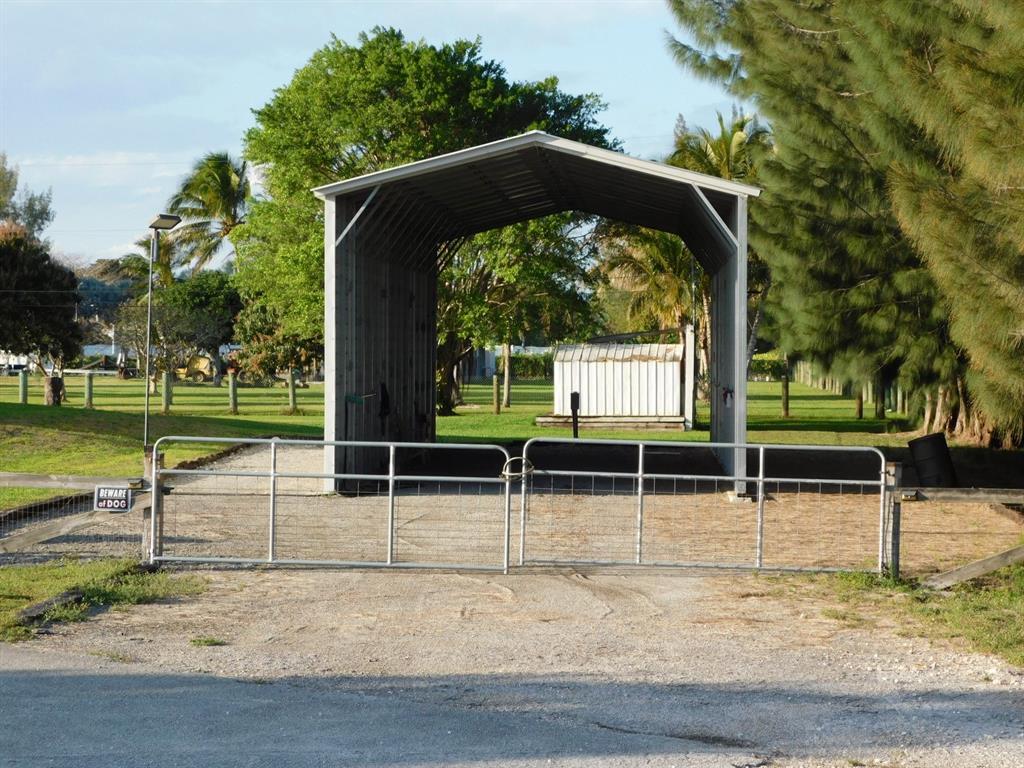 COUNTRY CLUB RANCHES SEC 3 - Residential