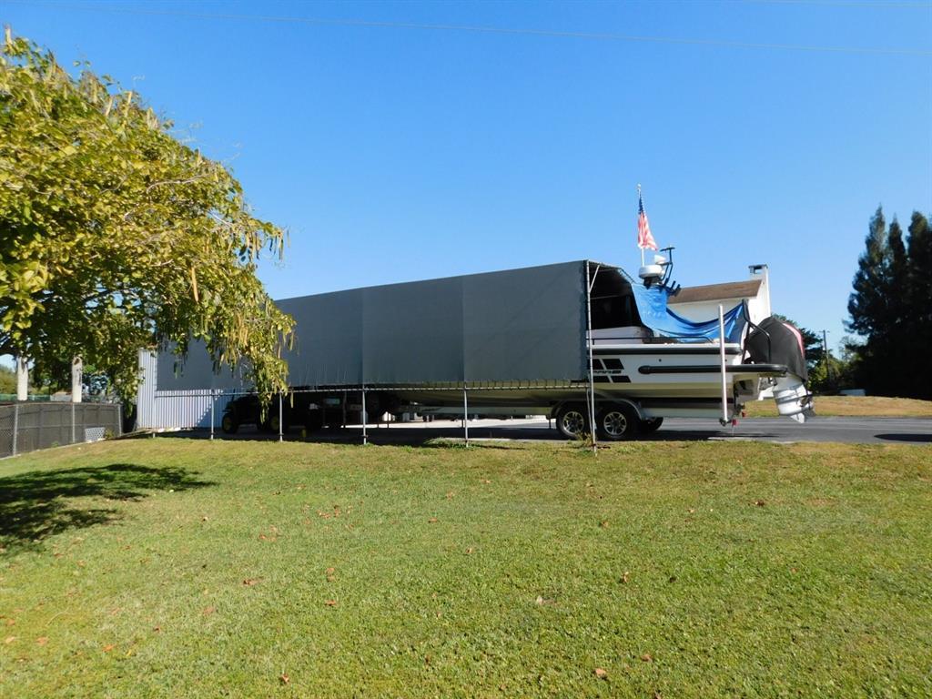 COUNTRY CLUB RANCHES SEC 3 - Residential