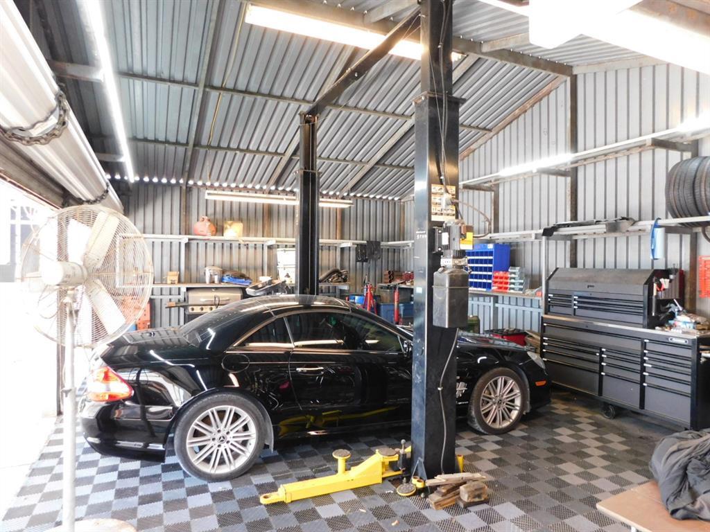 COUNTRY CLUB RANCHES SEC 3 - Residential