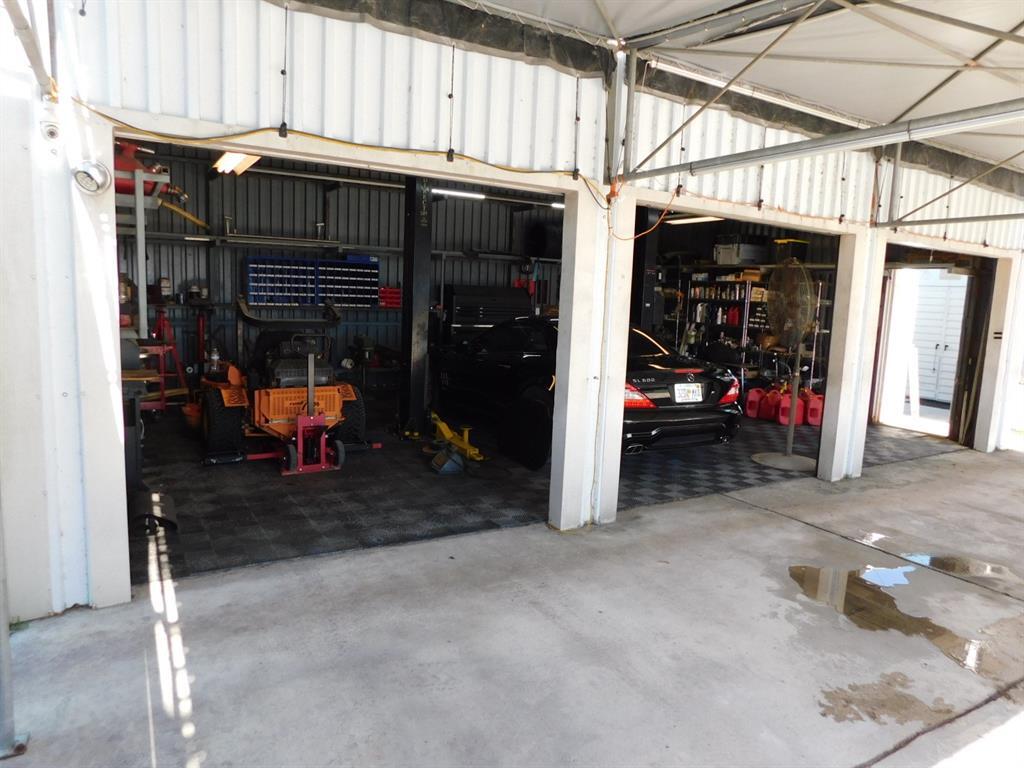 COUNTRY CLUB RANCHES SEC 3 - Residential