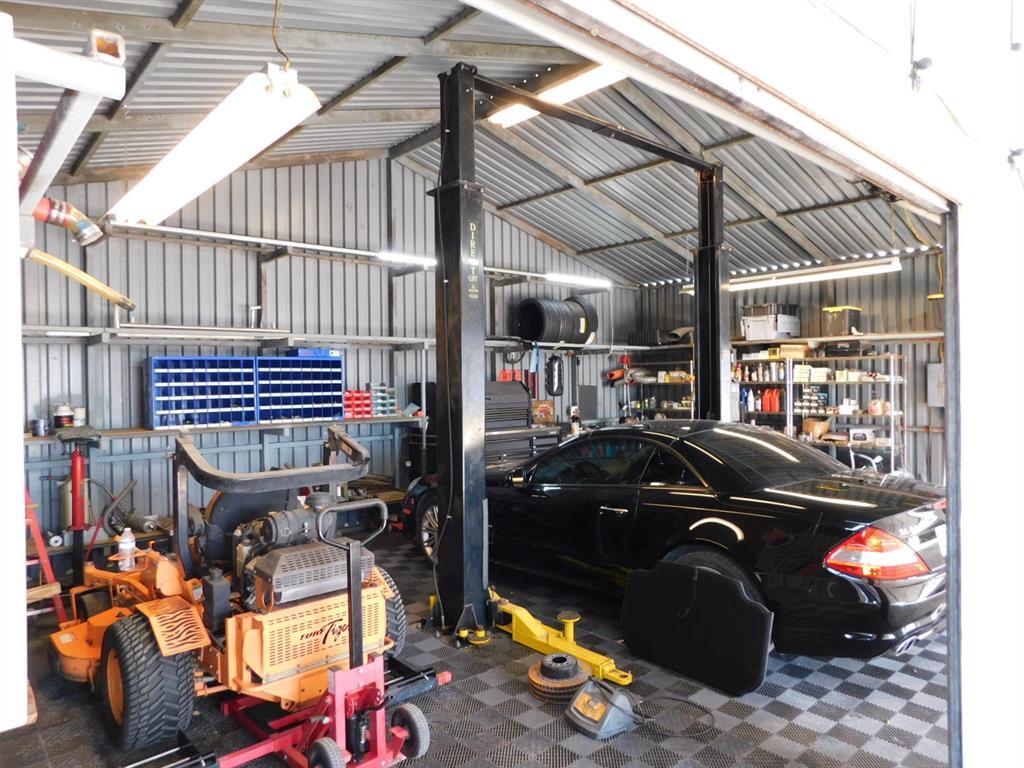 COUNTRY CLUB RANCHES SEC 3 - Residential