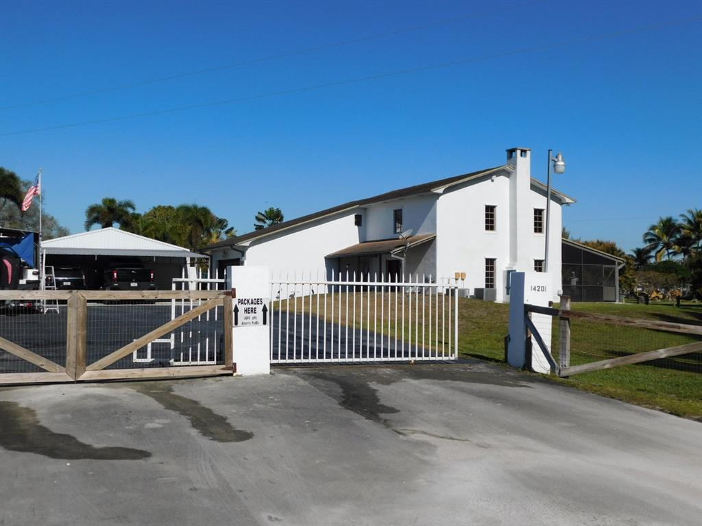 COUNTRY CLUB RANCHES SEC 3 - Residential