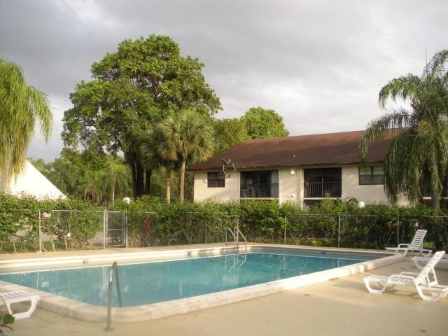 GABLES EAST OF BOCA BARWO - Residential