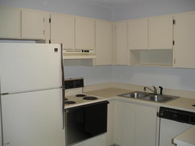 GABLES EAST OF BOCA BARWO - Residential