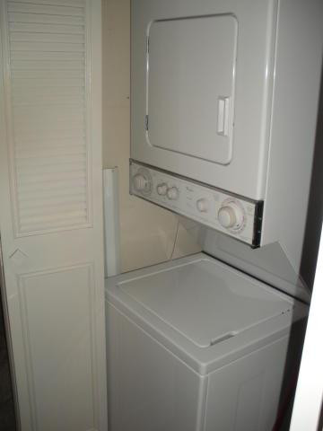 GABLES EAST OF BOCA BARWO - Residential