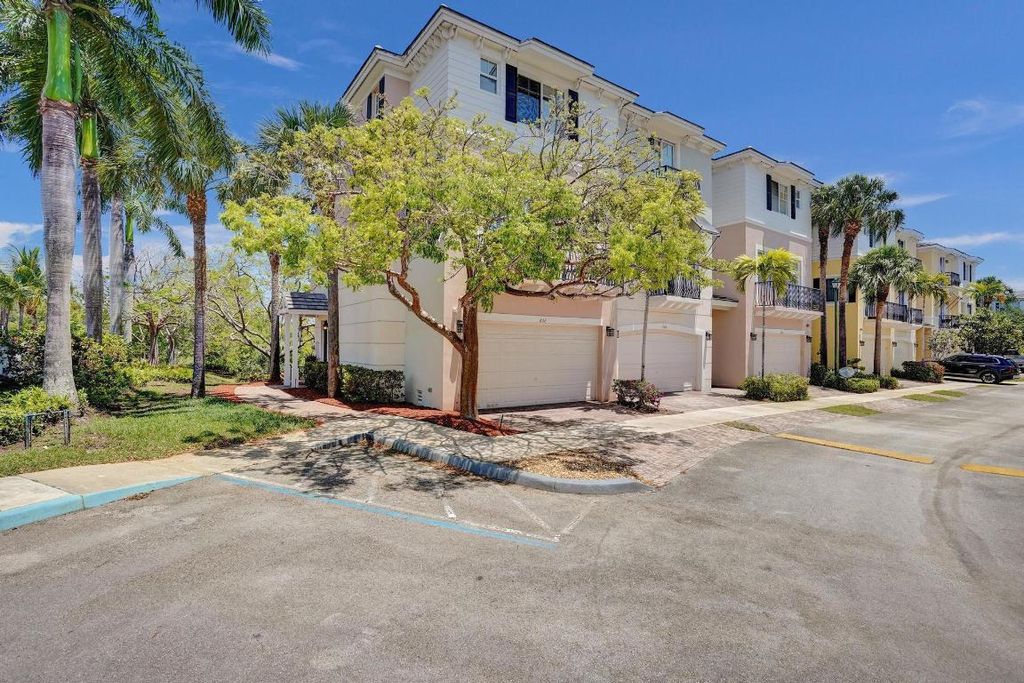 Photo of 632 NW 38th Circle, Boca Raton, FL 33431 (MLS # R11090153)