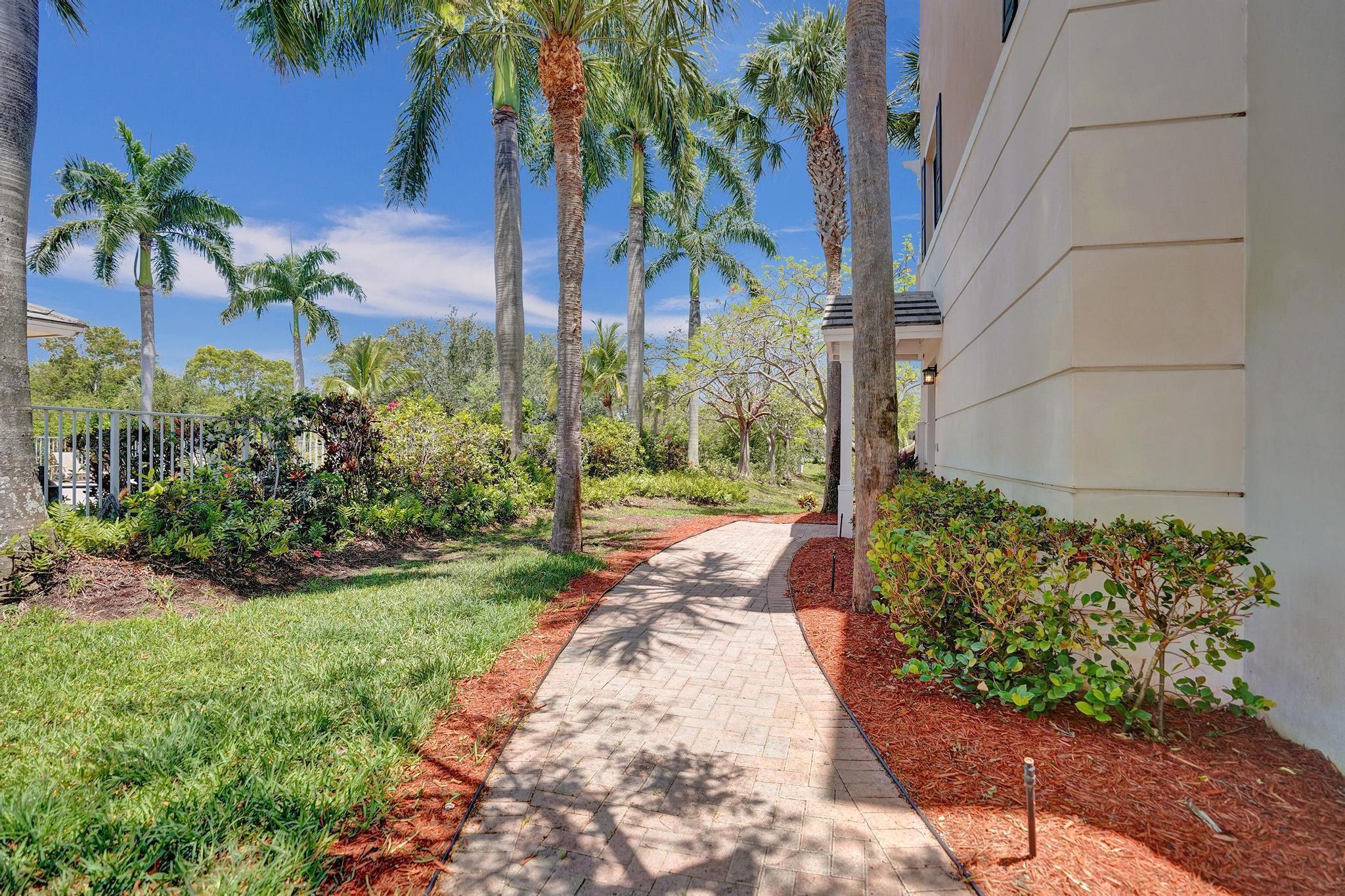 632 NW 38th Circle