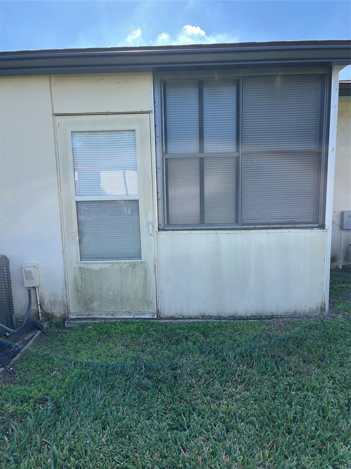 Cresthaven Villas Condo - Residential