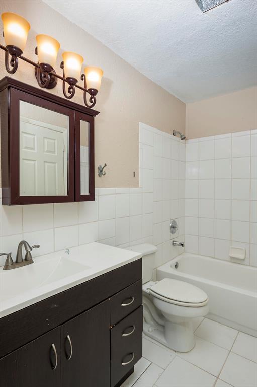 CHERRY HILLS - Residential