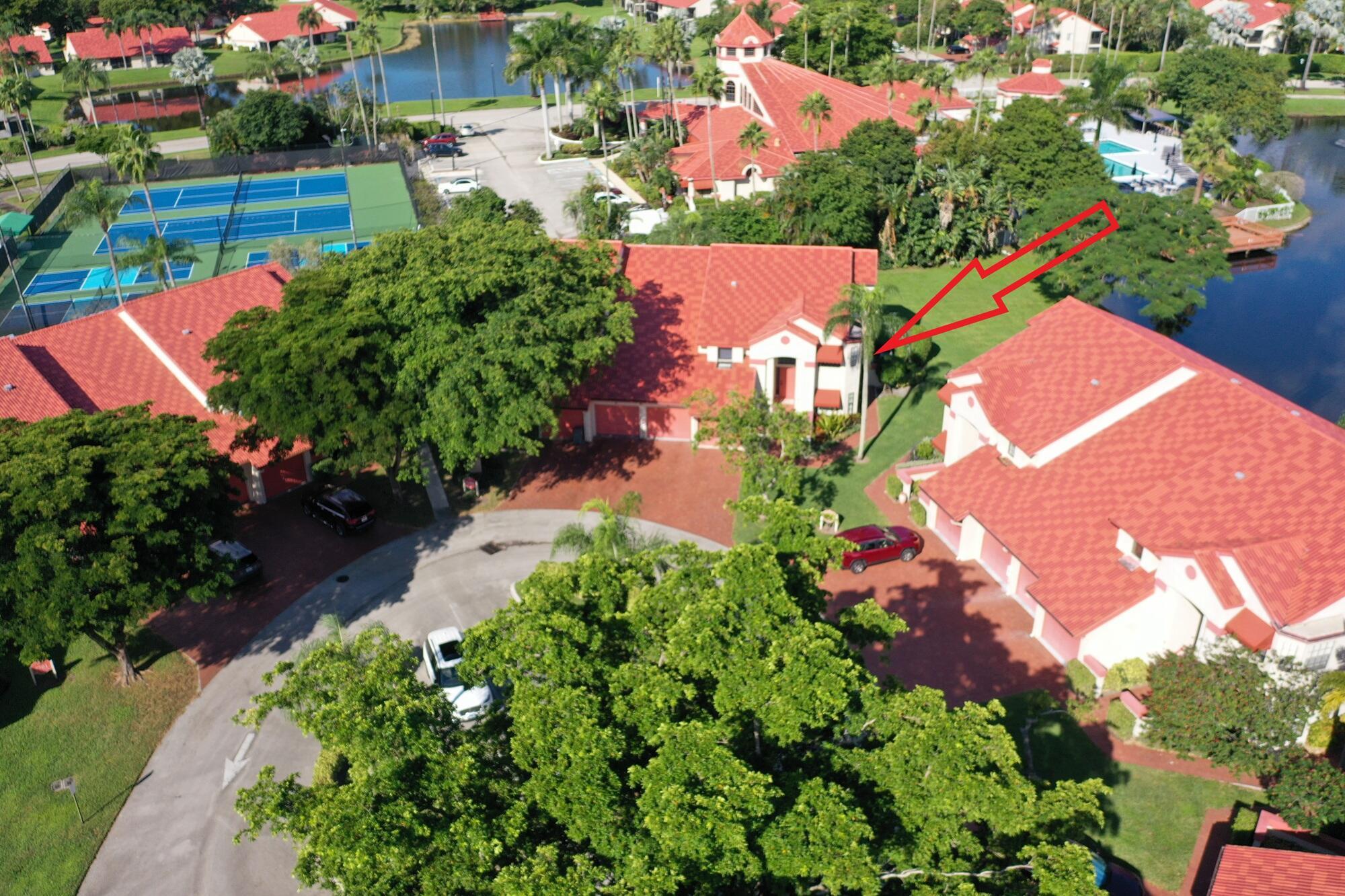 LEXINGTON CLUB VILLAS CON - Residential
