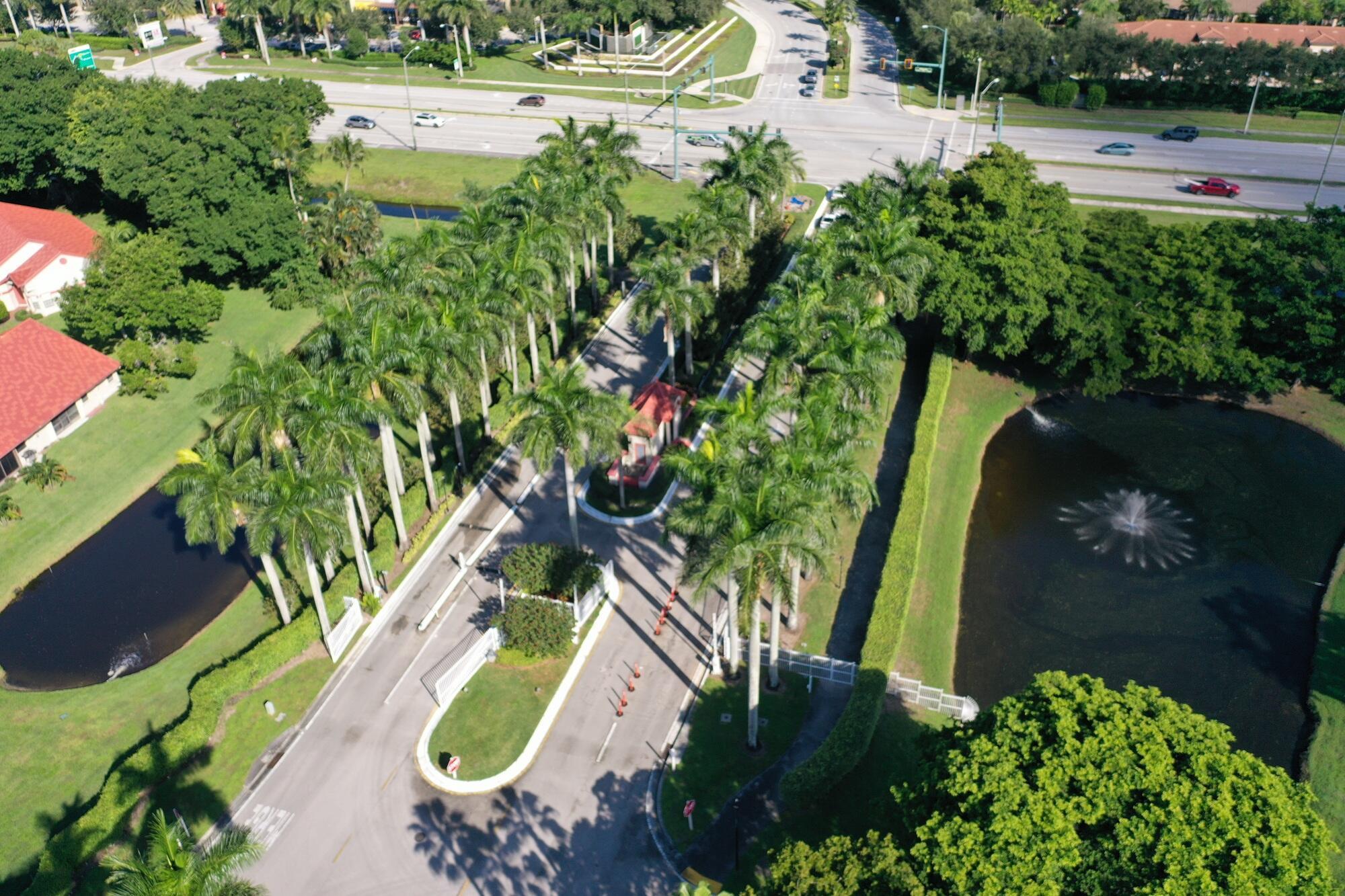 LEXINGTON CLUB VILLAS CON - Residential