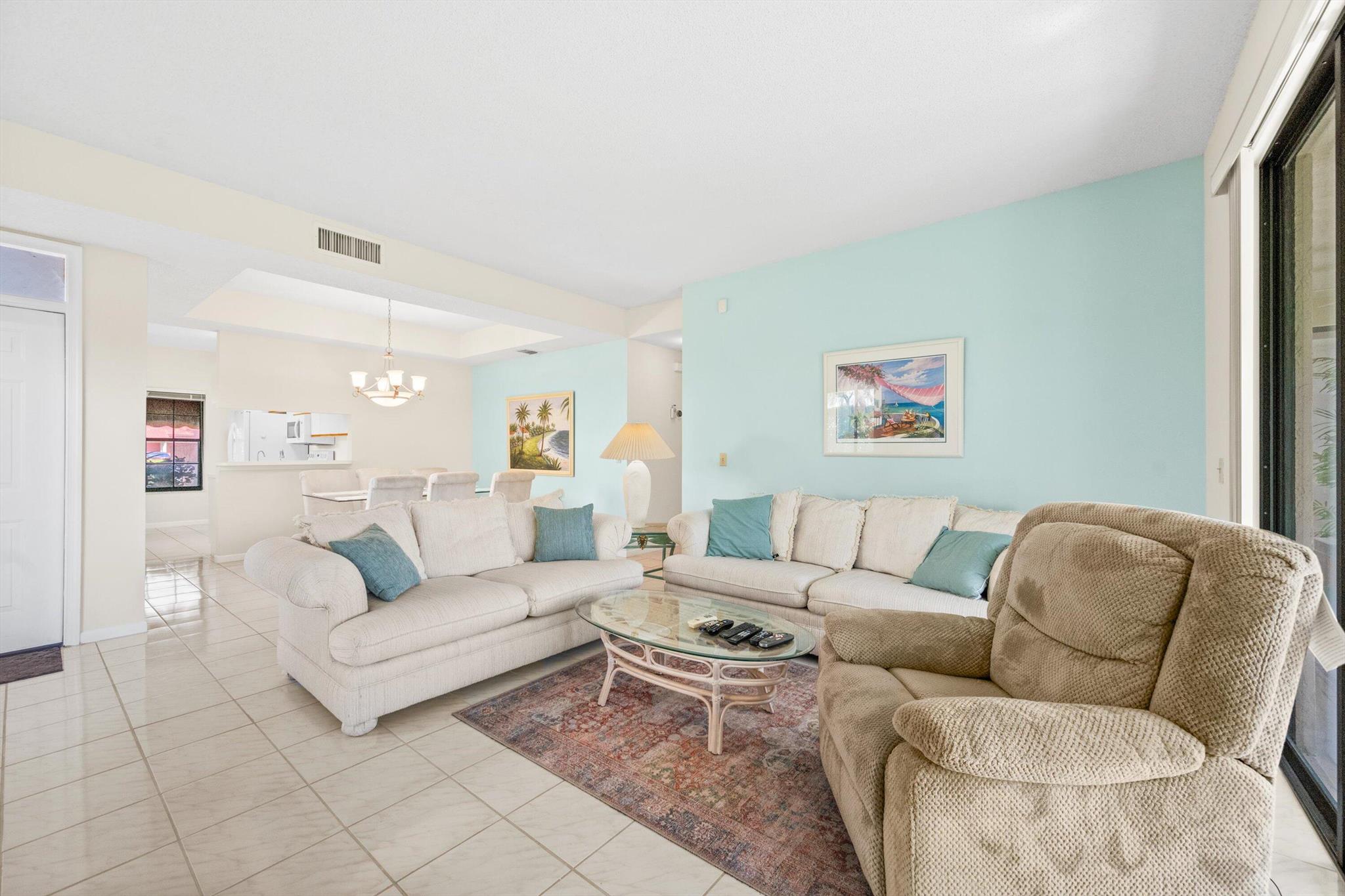 LEXINGTON CLUB VILLAS CON - Residential